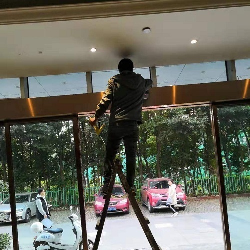 酒店自動門案例，成都酒店感應自動門案例